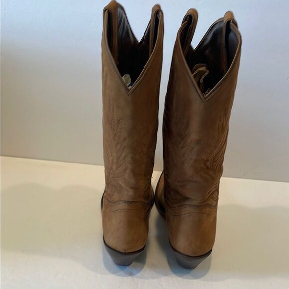 Giani Brown leather Heeled Boots with Western Charm - Picture 3 of 11